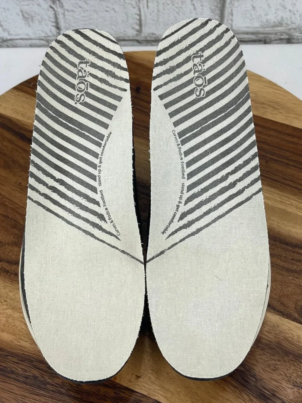 Taos Dandy Womens 8.5 Charcoal Gray Washed Canvas Slip On Comfort Shoes DND13455
